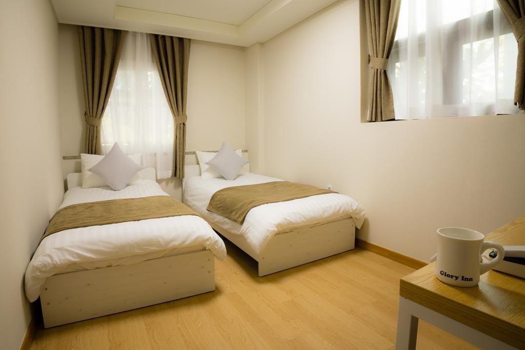 Gloryinn Hotel 3*